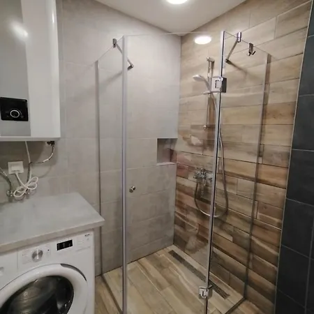 I Helena Two-bedroom Premium Apart Apartment Saints Constantine and Helena