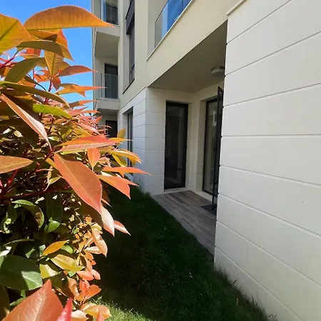 شقة I Helena Two-bedroom Premium Apart *