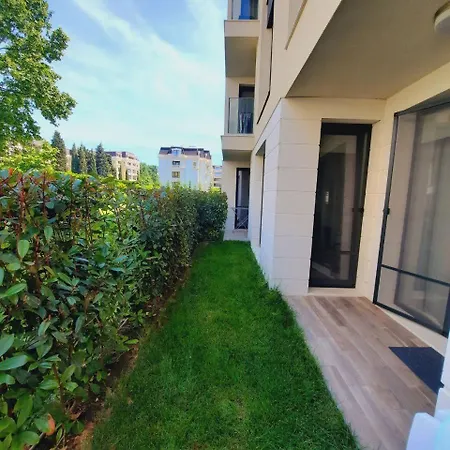 I Helena Two-bedroom Premium Apart * سينتس قسطنطين وهيلينا