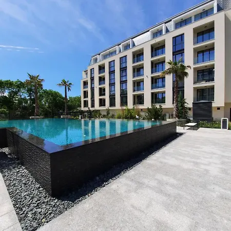 شقة I Helena Two-bedroom Premium Apart *